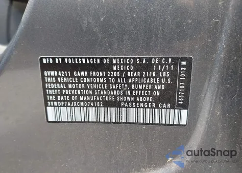 2012 Volkswagen Jetta 2.5L Se z USA, uszkodzony, nr VIN 3VWDP7AJXCM074182